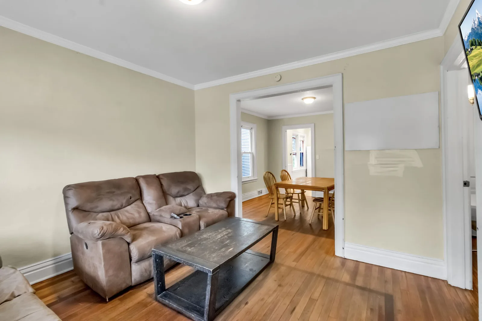 112 Englewood Ave — property photo