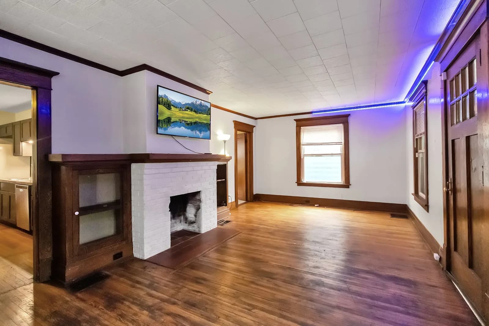 173 Winspear Ave — property photo