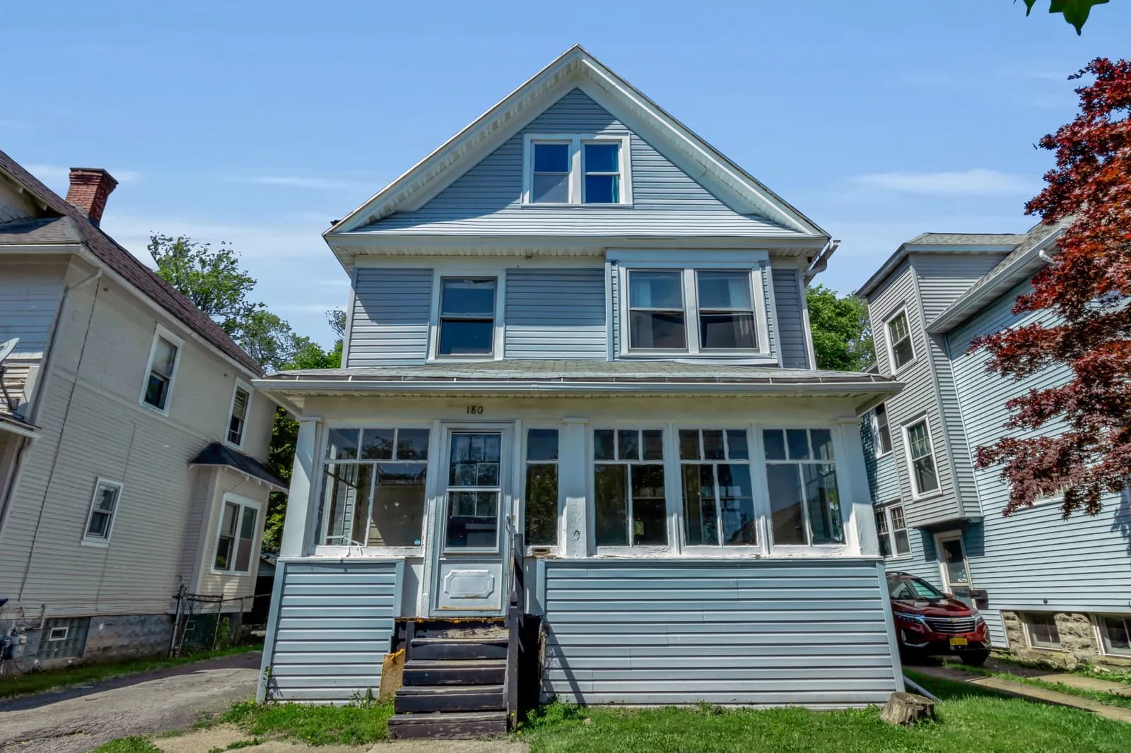 180 Winspear Ave — property photo